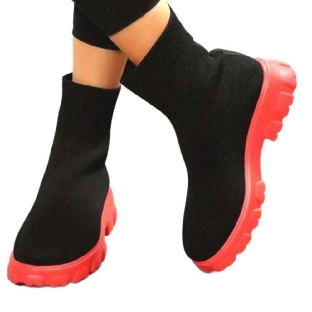 Trendy women's slip on sock boots sz 7.5
